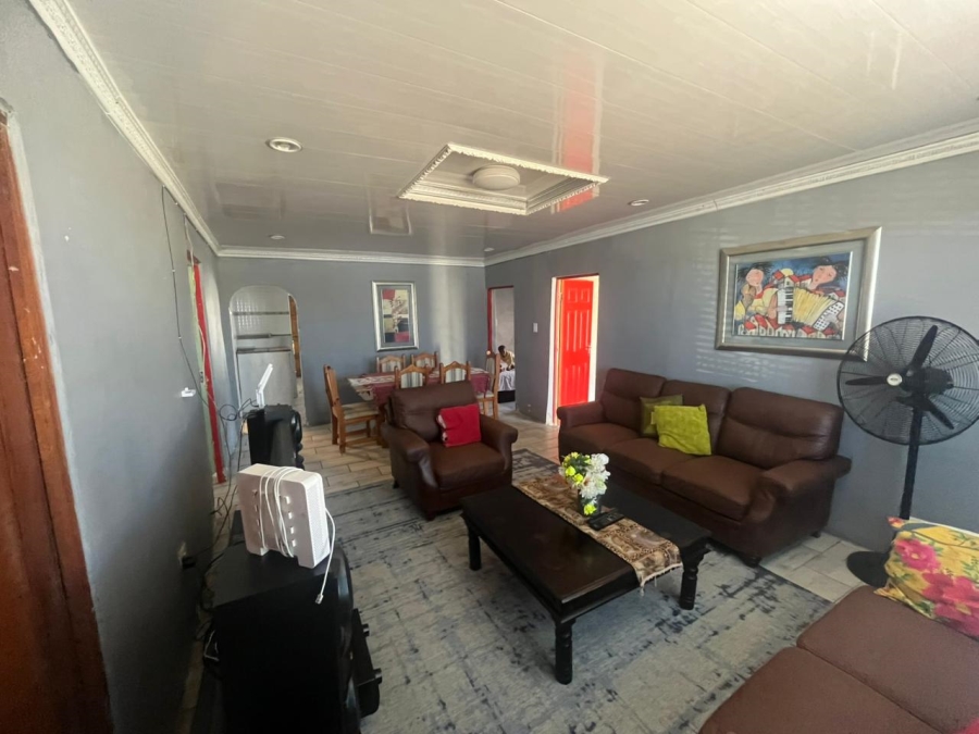 3 Bedroom Property for Sale in Kwazakhele Eastern Cape